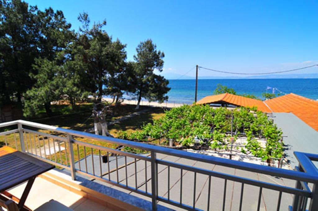 Sikoudis Gorgona Beach Skala Rachoni  Room photo