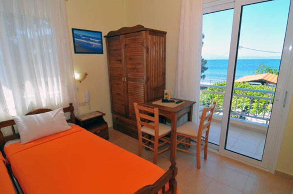 Sikoudis Gorgona Beach Skala Rachoni  Room photo