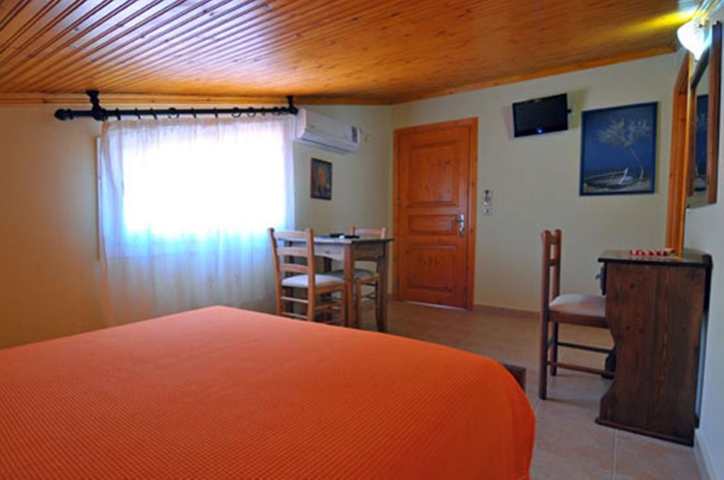 Sikoudis Gorgona Beach Skala Rachoni  Room photo